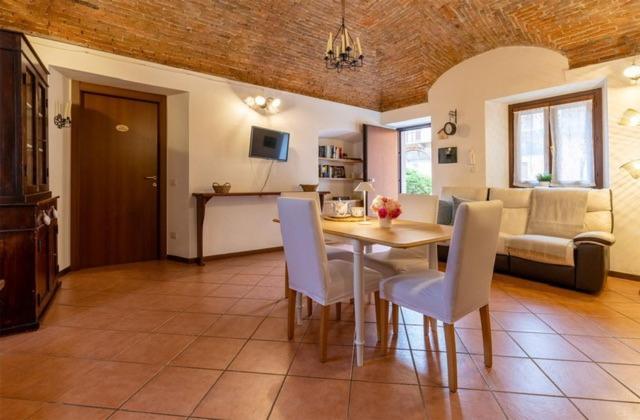 Apartamento Il Monastero Castelletto sopra Ticino Exterior foto