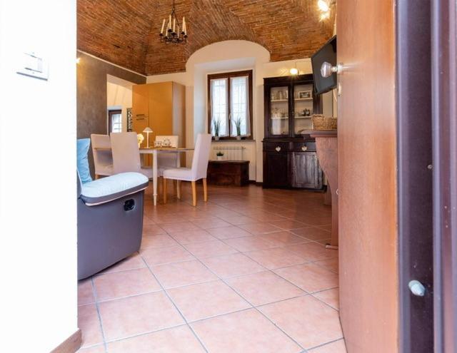 Apartamento Il Monastero Castelletto sopra Ticino Exterior foto